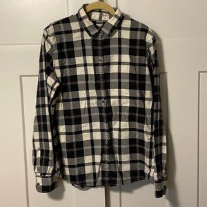 Women’s Large Banana Republic Soft Wash LS Blue/White Plaid Button Up Shirt